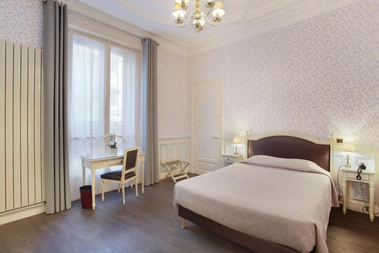 Hotel Du Printemps Paris France